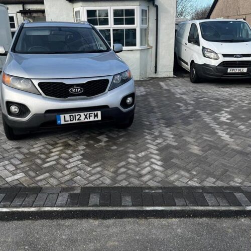 charcoal block paving driveway brentwood 01