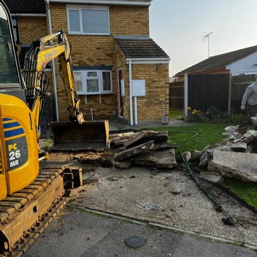 corringham semi detached house driveway 03